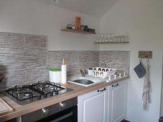 Charmant cottage rénové avec jardin privé, cheminée, proche forêt, commerces et loisirs - FR-1-489-377 - Lurcy-Lévis - 2