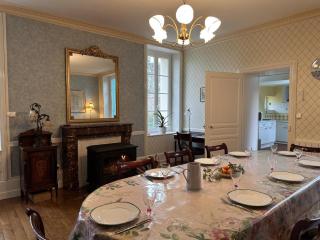 Maison de charme avec grand jardin, au cœur d'un village proche de Nevers - FR-1-489-556 - 4