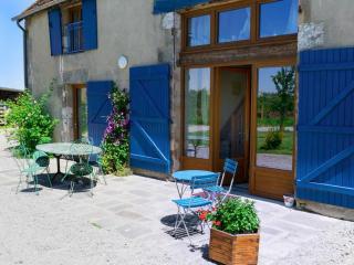 Gîte familial en ferme équestre avec piscine, nature et confort à Souvigny - FR-1-489-466 - Souvigny - 0