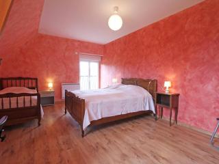 Gîte rural avec jardin, 5 chambres, équipements inclus, idéal pour vacances nature et randonnées - FR-1-497-167 - 2