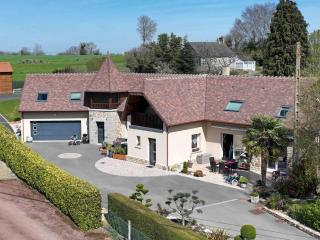 Maison de vacances avec SPA privatif, proche étang et randonnées, idéale pour familles - FR-1-497-189 - - 0
