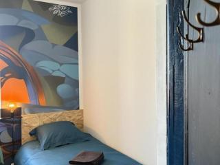 Gîte Pop Art Coloré, 6 pers, Proche Vichy - FR-1-489-519 - Montaigu-le-Blin - 1