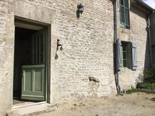 Grande maison familiale avec jardin clos, ping-pong et proche châteaux UNESCO - FR-1-491-402 - 1