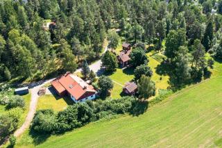 Cozy Cottage By Töcksfors Lakes - 3