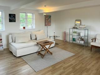 Fjord View And Rural Charm In Tranquil Setting - Ølsted - 5