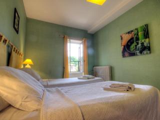 Gîte spacieux avec activités de loisirs et espace extérieur - FR-1-496-160 - Parigny - 3