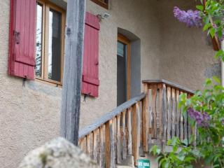 Gîte Rustique avec Terrasse, Jardin Privatif et Visite de Ferme à Vêtre-sur-Anzon - FR-1-496-290 - - 7
