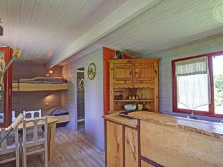 Roulotte pittoresque 4 pers avec animaux admis, draps et ménage inclus - FR-1-496-308 - 2