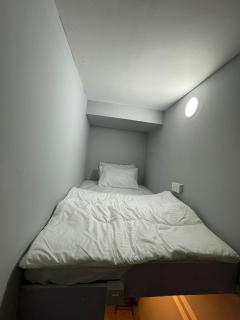 Modern Private Hostel Room near Business Bay Downtown - 1