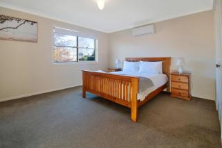 Central Escape - Walk to CBD, Cosy & Convenient - 2