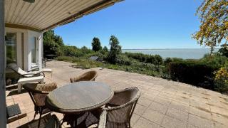 Swedish Timber House Overlooking Lake Arresø - Helsinge - 8