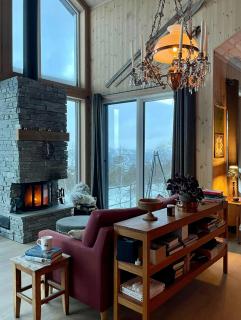 Family Cabin With Views In Hillestad - 2