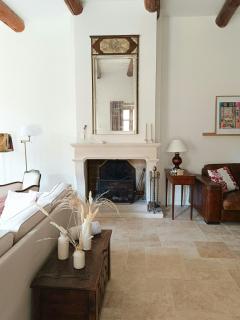 Artist's Villa With Pool Near Aix-En-Provence - 4