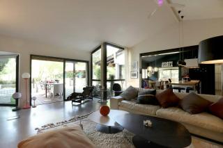 Superb Contemporary Villa Near Montpellier - 8