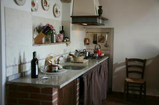 Farmhouse In The Tuscan Countryside - 1