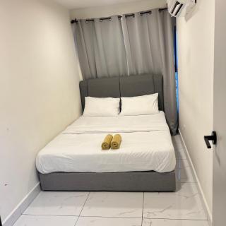 N4 3 Bed Room 4 bed 1 parking Karaoke big TV kids play room Duplax unit 9pax - 4