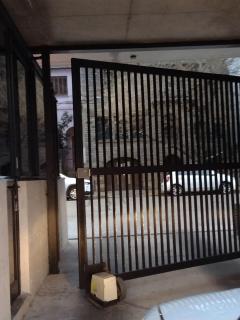 Royal Park Apartment with garage, amenities - 5