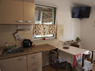 Sunny Holiday Home - 3
