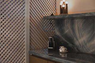 Conforto e Vista Panorâmica com Banheira Hotel Vision TV WiFi Ar Cond e Cozinha - 4