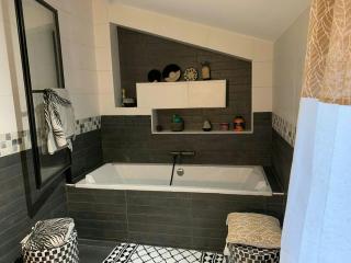 Restored Farmhouse Near Toulouse With Pool - 5