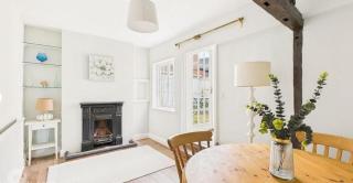 Courtyards, 9 Mount street,Diss - Diss - 6