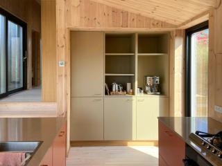 Modern Summer House Overlooking The Water - 7