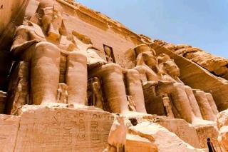 Renova Pyramids View - Kairo - 7