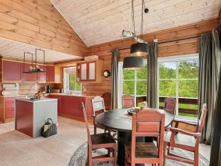 Modern Cabin With Panoramic Views In Solheimsdalen - 9