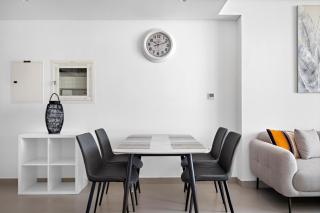 VayK - Large 1BR Near Hospital and Mall - 4