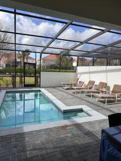 Great Room in excellent community and location - 7