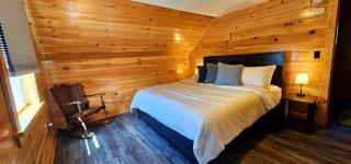 Lustrous Modern Cabin Oasis Near Moosehead Lake, Maine - 6