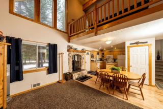 Secluded Lakeside Cabin with Forest Views and Fire Pit Near Cascade, Idaho - 9