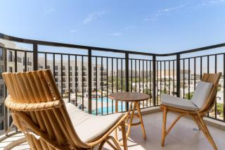 VayK - Chic 2BR with Pool View in Town Square - Dubai - 0