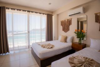 La Playa Suites Hotel Ocean Front - 9