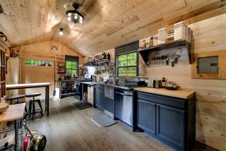 Charming Cabin Retreat On Tuckasegee River Near Sylva North Carolina - Sylva - 4