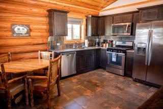 Rustic-Chic Log Cabin with King Bed & Kitchen | Bonners Ferry, Idaho Retreat - 5