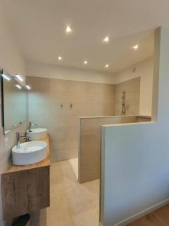 Peaceful Villa On Bages Peninsula - 3