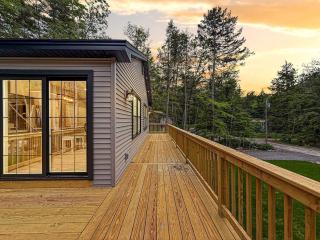 Modern Cottage Retreat Near Pleasant Mountain in Bridgton, Maine - Bridgton - 0
