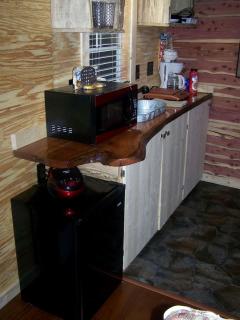 Secluded Sedona Tiny House in Woods Near Lake | Fire Pit, Hammocks, Full Kitchen & Breakfast - Cedar Grove - 4