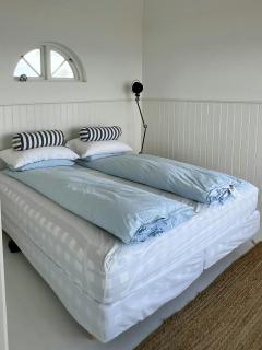 Seaside Hotel-Inspired Home With Sea View - Nyborg - 3