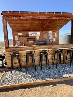 Cute Casita with Incredible Amenities for a Unique Romantic Getaway in Joshua Tree, California - Joshua Tree - 3