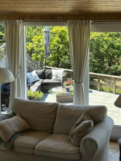 Architect-Designed Cabin With Private Beach - 1