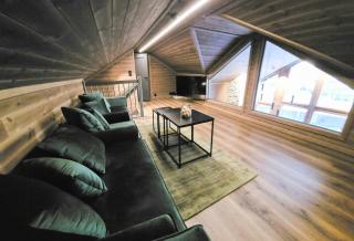 Luxurious Family Cabin By The Ski Trails - 7