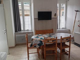 STUDIO 5 personnes N7 LUZ SAINT SAUVEUR draps et serviettes fournis - 0