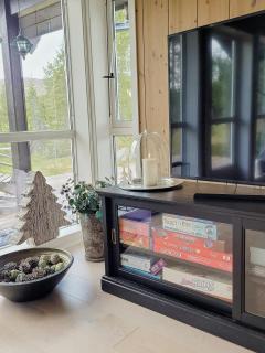 Cabin With Jacuzzi - - 6