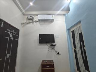 Kanha P Guest House - 9