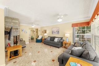 253 Palm Ln - Cocoa Beach - 3