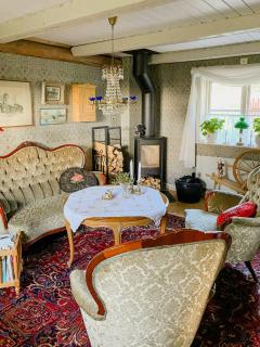 Traditional Dalarna Cottage With Lake Siljan Views - 9