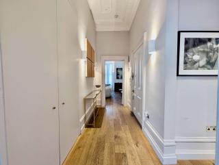 Stylish and spacious 2 bed flat on Chelsea - London - 1