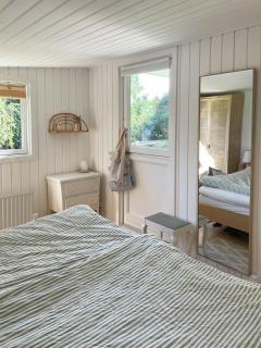 Classic Wooden House Inspired By Nature - Nykøbing Sjælland - 2
